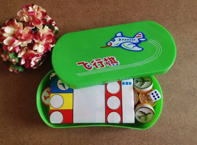 Классические детские развивающие игрушки Летающие шахматы для студентов