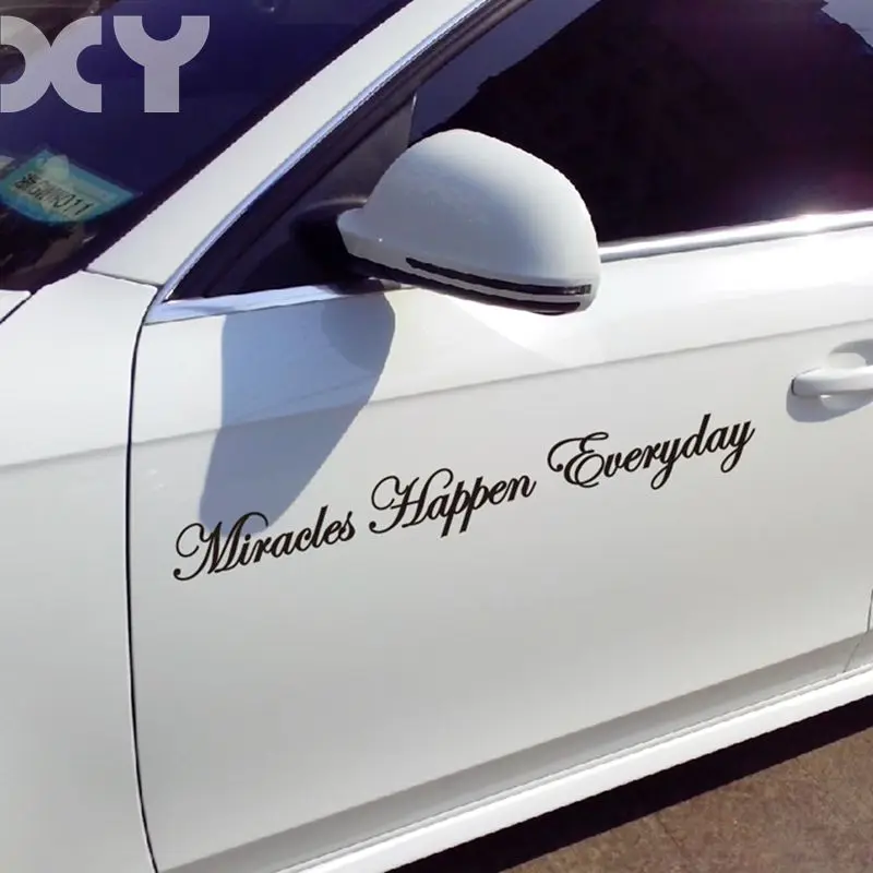 Виниловые наклейки на заднее стекло автомобиля со светоотражающими