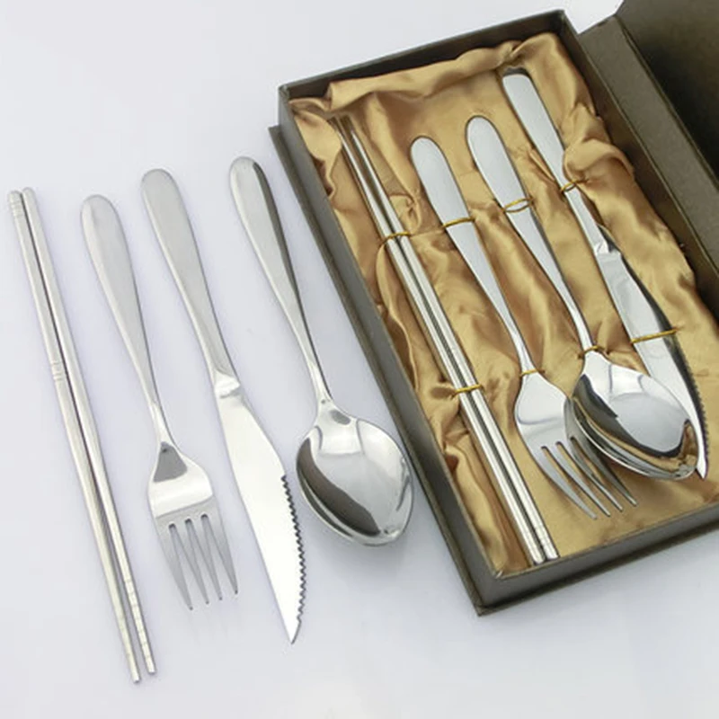 

4pcs Luxury Cutlery Set Stainless Steel Silver Fork Spoon Knife Set Cafeteria Western Tableware Gift Box Talheres Pratos PM 613