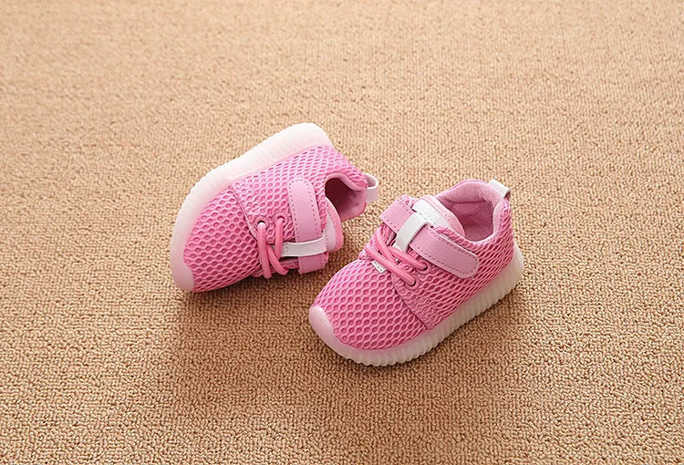 Baby Lights Shoes First Walker Toddler Boy Girl Casual Sneakers LED Kid Children Sport Shoes Baby Tennis Sneakers 1-5 Years