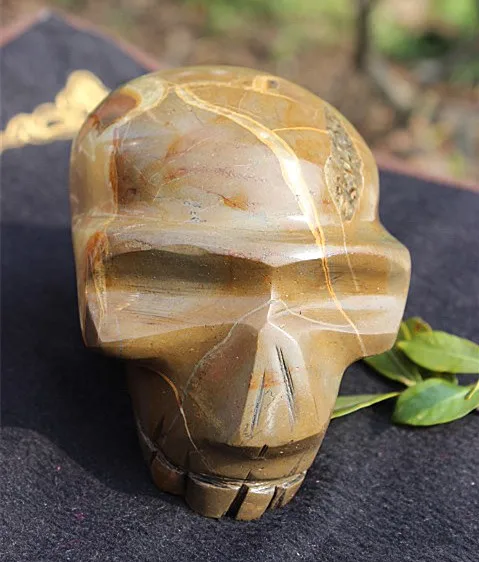 

Natural quartz crystal turtle back stone carving skull reiki therapy natural sculpture and home decoration gifts