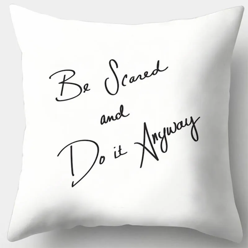 Наволочка с геометрическим узором и буквами черный белый цвет любовь панда