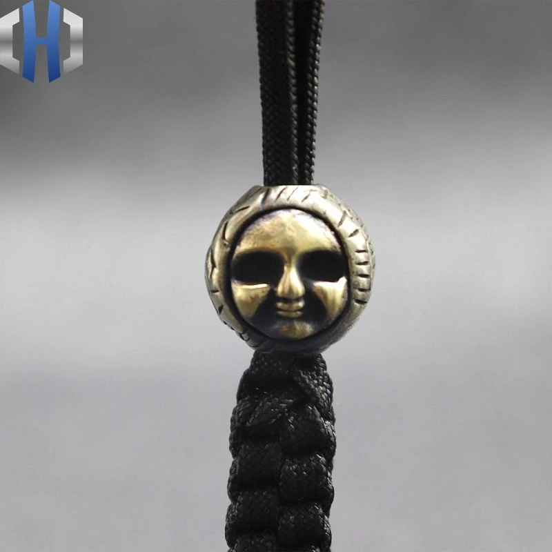 

2019 Brass Knife Beads Pendant EDC Umbrella Rope Pendant Flashlight Pendant White Copper Evil Face Lanyard DIY Paracord Beads
