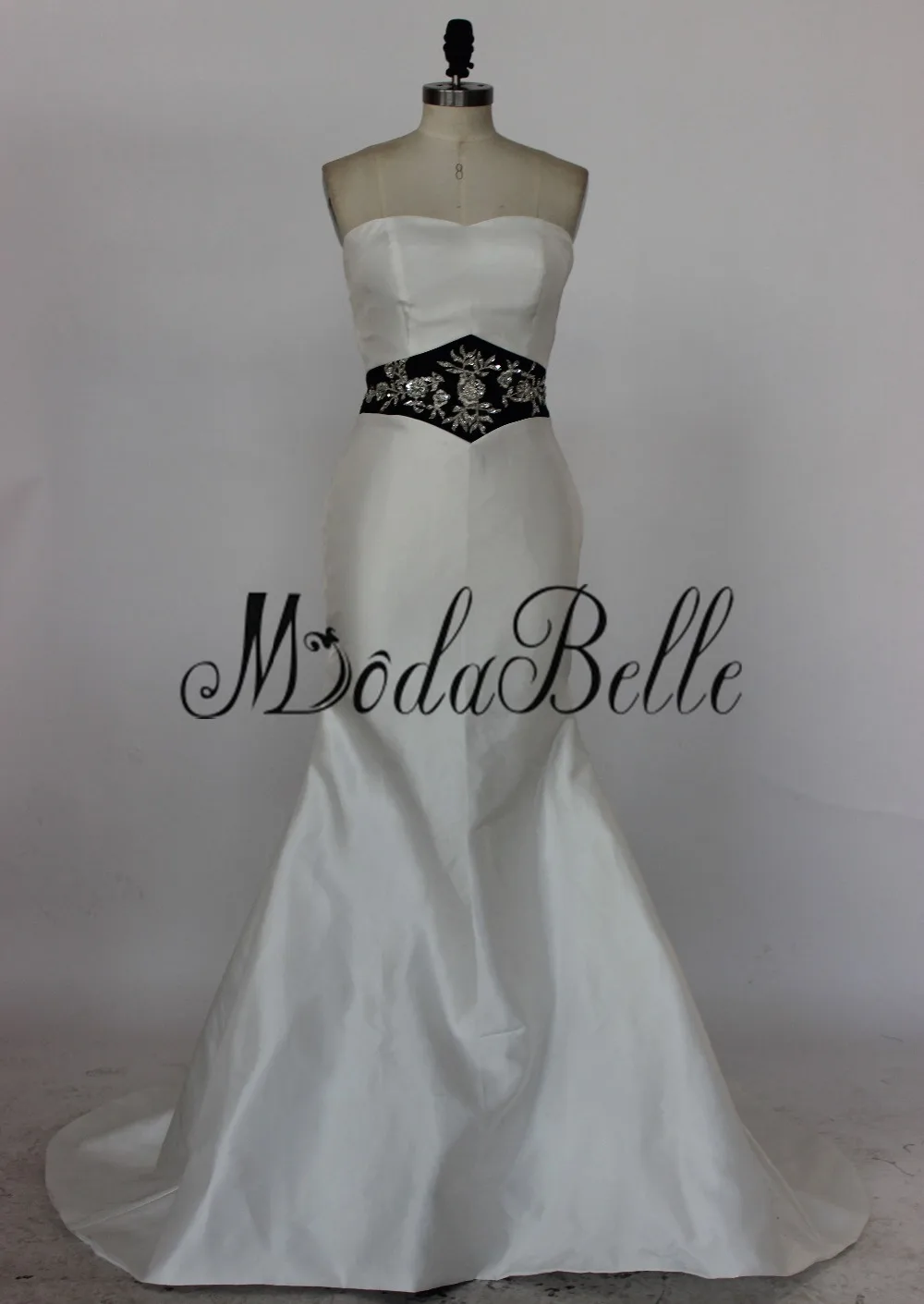 Средневековое 2017 винтажное кружевное черное белое свадебное платье с длинным