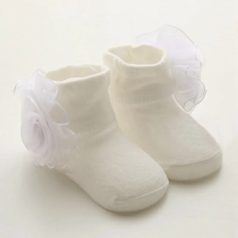 style 2 white Милые кружевные носки принцессы для новорожденных хлопковые носки с большим цветком для малышей теплые носки-тапочки для маленьких девочек recien nacido Sokken - Цвет: style 2 white
