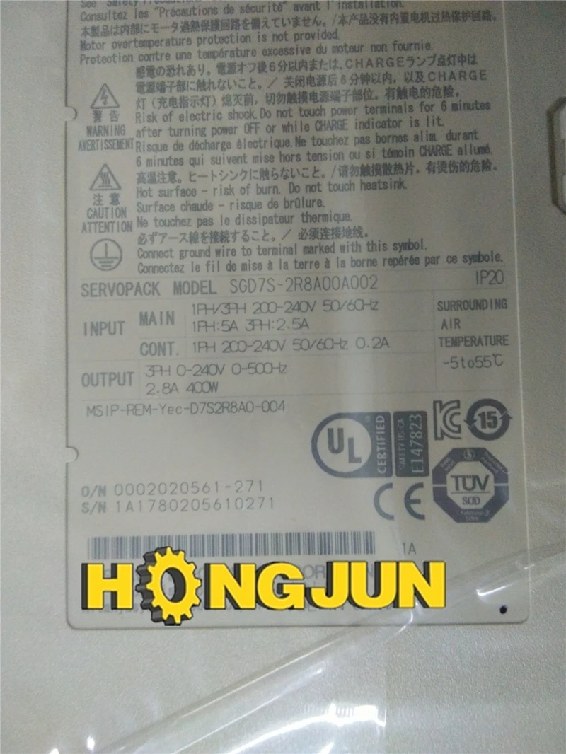 SGM7J-04AFC6S + SGD7S-2R8A00A кабели Новый и оригинальный Серводвигатель YASKAWA 400W |