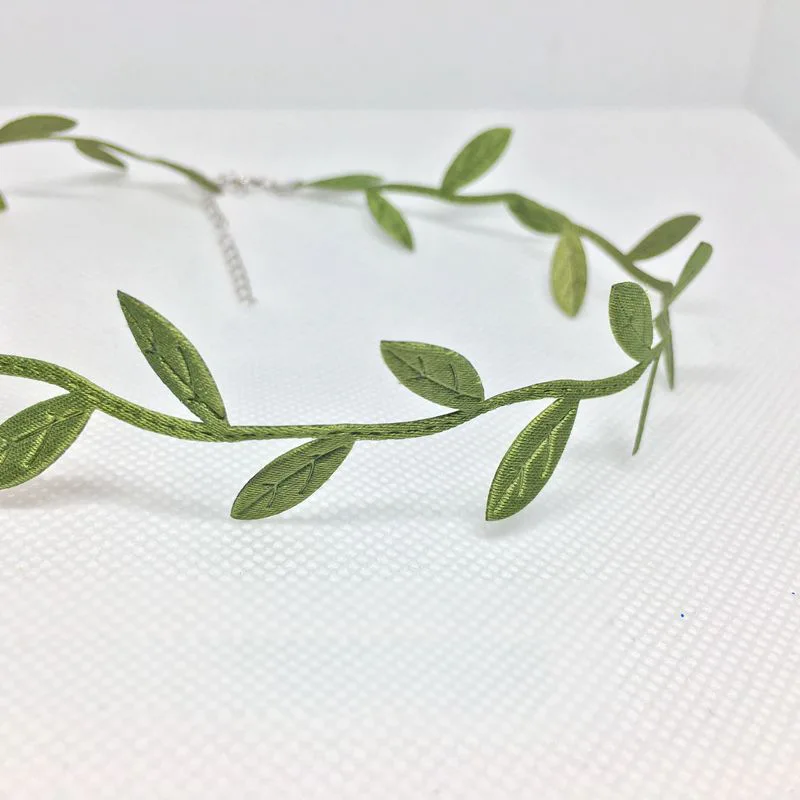 DoreenBeads Мода втулка чокер с подвеской зеленый лист Красный Черный Подвеска "Сердце" цепь романтические драгоценности для женщин подарок, 1 шт