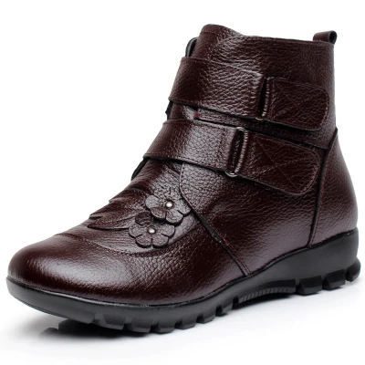 Brown 617 OUKAH/зимние женские ботильоны из натуральной кожи; коллекция года; Цвет Черный; на плоской подошве; с цветочным узором; из водонепроницаемого материала; теплые короткие женские зимние ботинки из коровьей кожи - Цвет: Brown 617