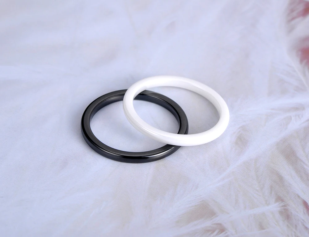 Модные блестящие керамические кольца JeeMango 2 мм черного и белого цвета