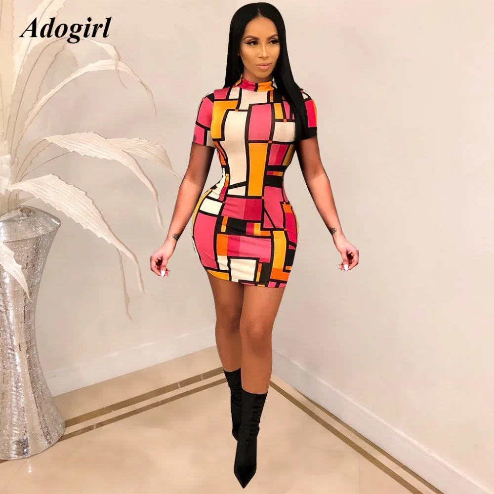 Женское мини платье Adogirl повседневное облегающее с коротким рукавом и о вырезом