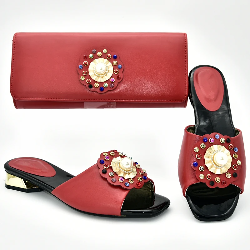 Комплект из туфель и сумочки в итальянском стиле для вечерние женщин ухода за