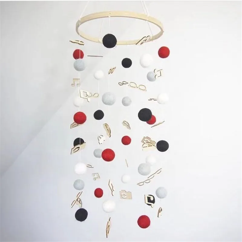 White Black Red Ins скандинавском шерстяными помпончиками на колокольчиков Новорожденный ребенок Bed Bell «Ловец снов» строка кулон украшение детской комнаты настенный орнамент - Цвет: White Black Red