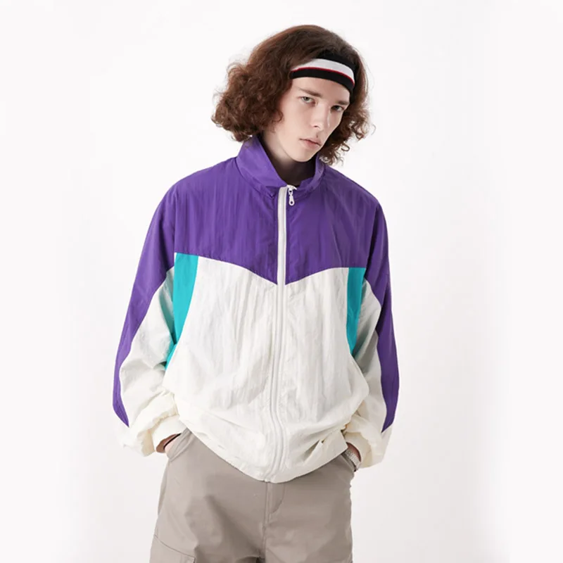 Легкая мужская спортивная куртка на молнии с карманами сбоку сезон лето