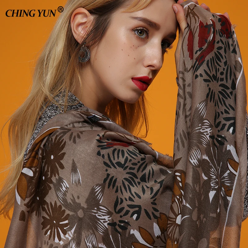 

Fashion Women's Scarf Ethnic Printed Woman Shawl Bohemian Satin Cotton Vintage Colors Ladies Scarves Long Soft Light Kerchief07