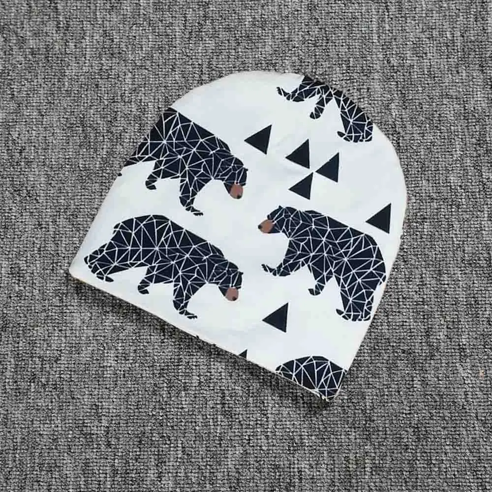 Хлопковые шапки для маленьких мальчиков и девочек модные шляпы с принтом героев