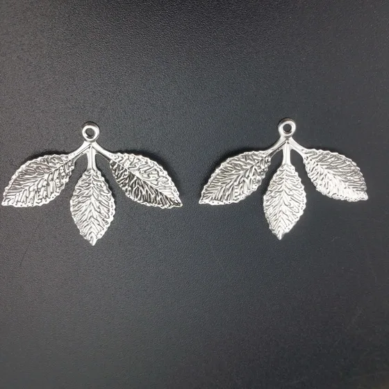 silver 20pcs 20 шт./лот 27x32 мм s металлическая филигрань лист обертывание разъем ювелирных изделий DIY компоненты ювелирных аксессуаров браслет - Цвет: silver 20pcs