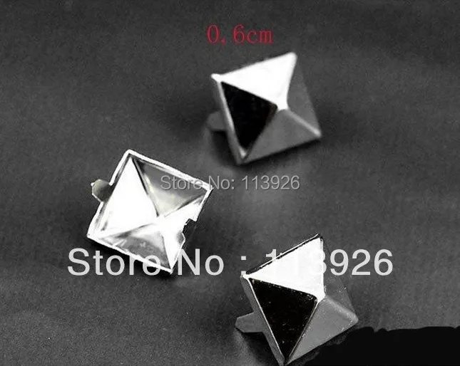 2 зубца металлические заклепки маленькая серебряная пирамида бисера коготь DIY