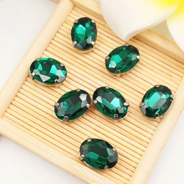 Emerald Новые фиолетовые овальные стеклянные стразы пришить на Стразы Серебряное основание с отверстием кристаллы для шитья камня diy/аксессуары для одежды - Цвет: Emerald