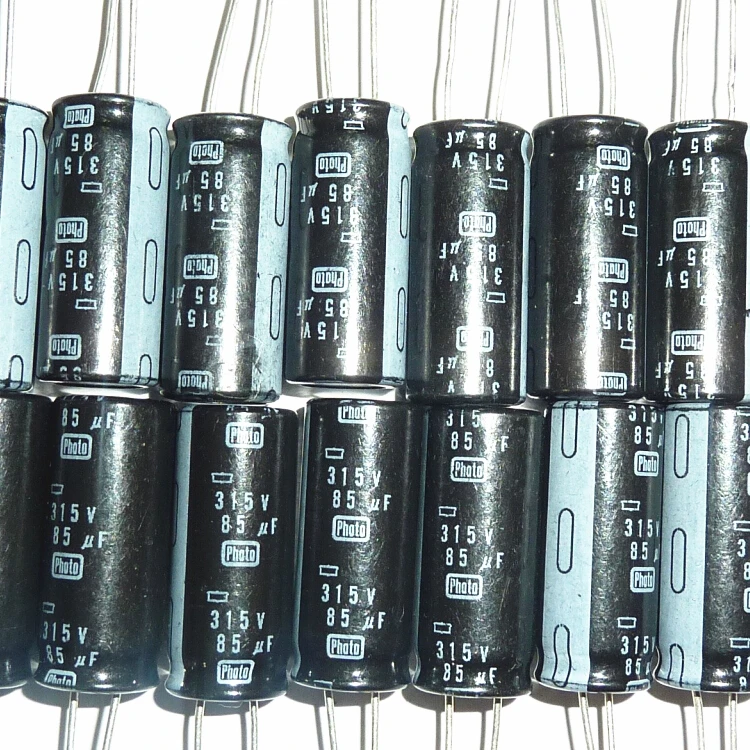 5 шт. 85 мкФ 315V Nippon Chemi-Con NCC фото флэш-конденсатор 11 5x26 мм 315V85uF PH конденсаторы |