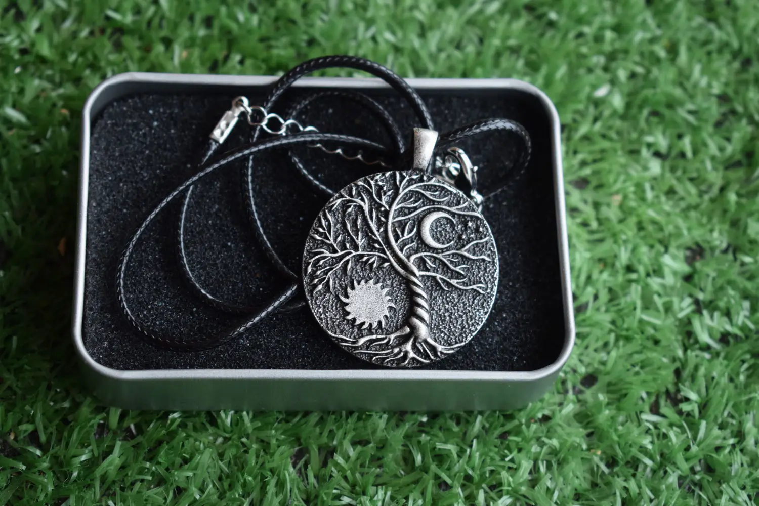 SanLan Wicca Yin-Yang Moon and Sun tree of life necklace