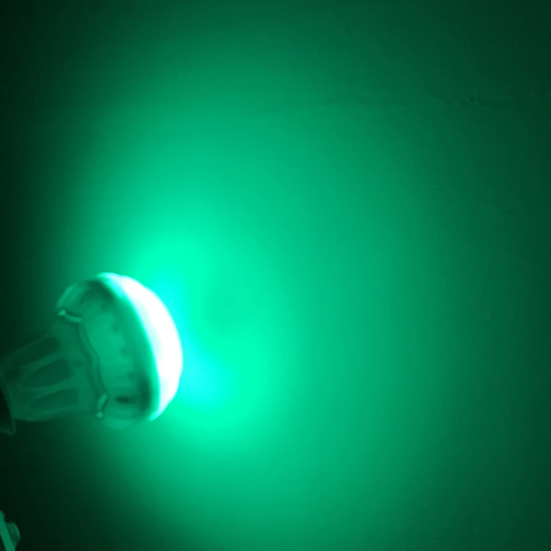 Интеллектуальный e27 RGB bluetooth MP3 Спикер СВЕТОДИОДНЫЕ лампы воспроизведения музыки