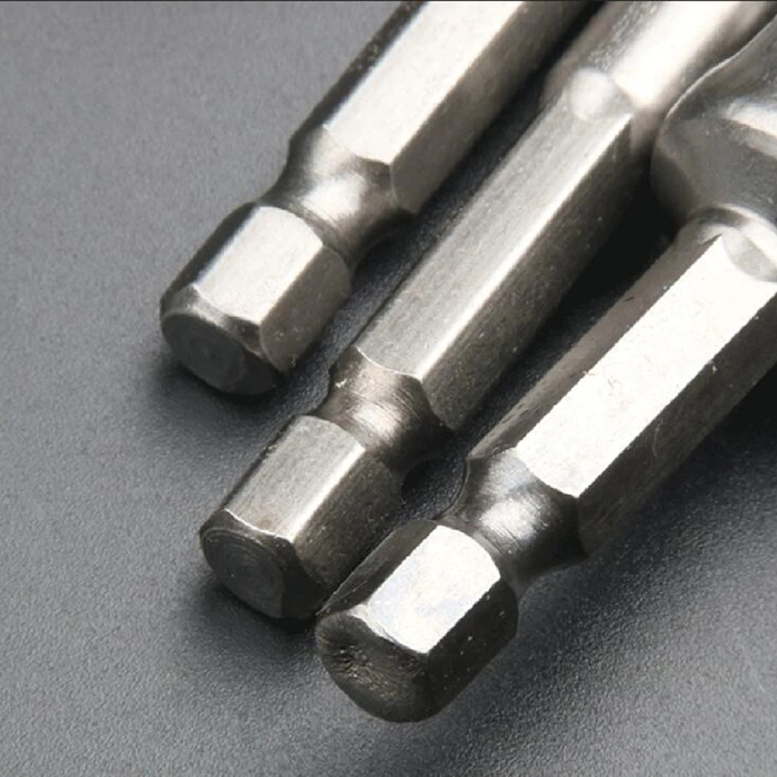 

Chrome Vanadium Steel Socket Adapter Hex Shank to 1/4" 3/8" 1/2" Extension Drill Bits Bar Hex Bit Set Hand Tools CraftsmanWrench