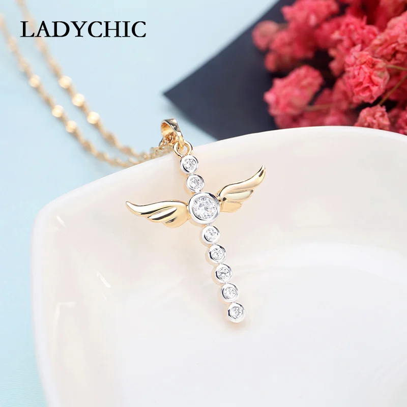 Новое поступление подвеска LADYCHIC в виде крыла ангела золотого цвета с крестом