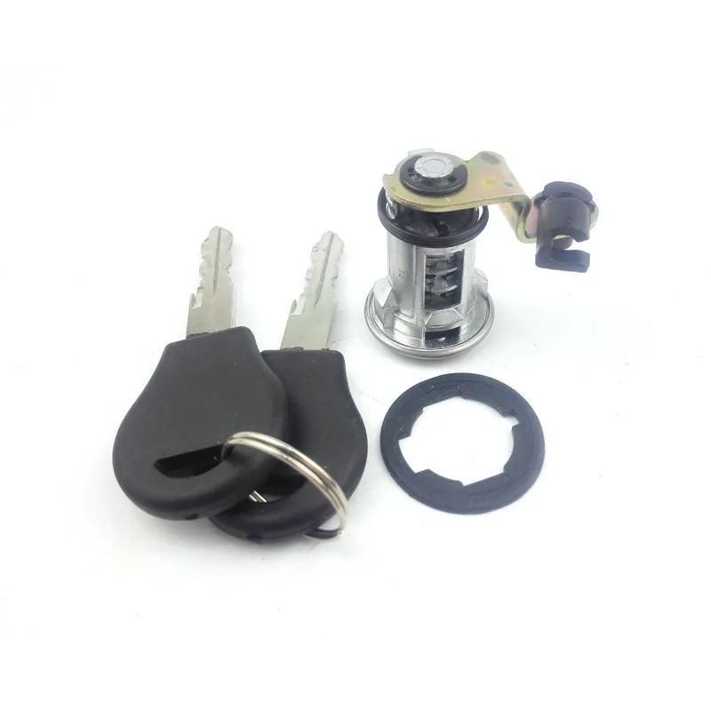 Universal door lock with key for 80600-01G25(RHD) | Автомобили и мотоциклы