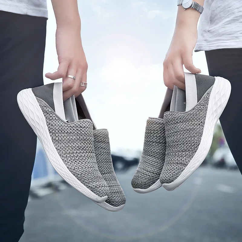 Кроссовки для женщин и мужчин на весну и осень с дышащим верхом из сетки, антискользящей подошвой и подходящие для прогулок и бега.