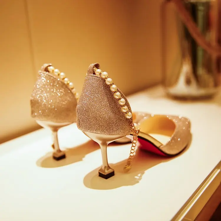 Туфли лодочки женские с красной подошвой заостренный носок высокий каблук