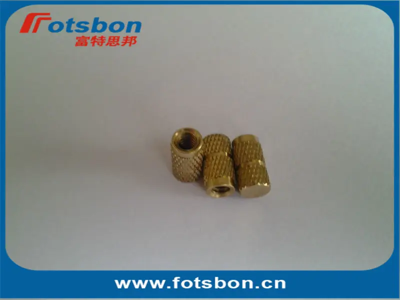 IBB 024 4 слепой резьбой вставка формованная Резьбовая латунь натуральный стандарт