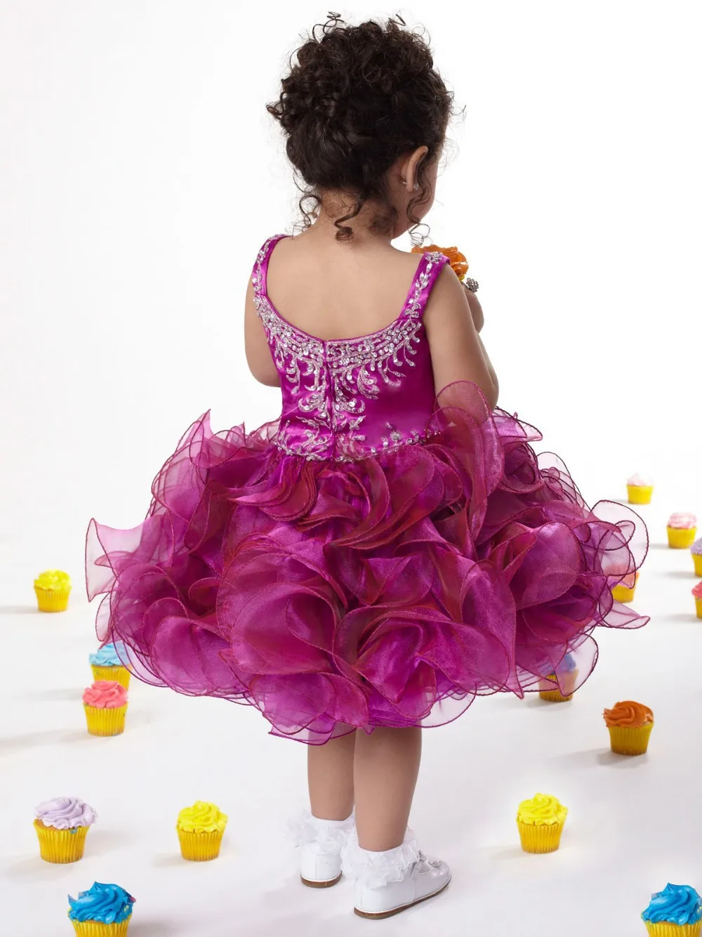 

Cute Girl's Pageant Dresses Organza Scoop Neck Little Princess Sweet Girl Ruffled Applique Crystal Beaded New Style 2017 MC020