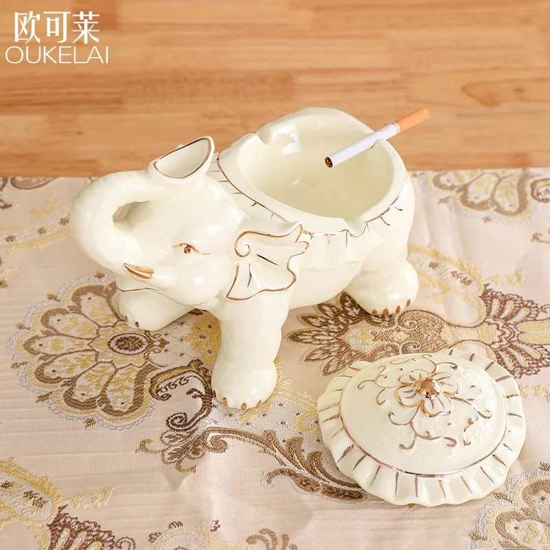 European Resin Creative Individual Restaurant Bar KTV Large Peacock Ashtray Dishes for Birthday Gifts | Мебель