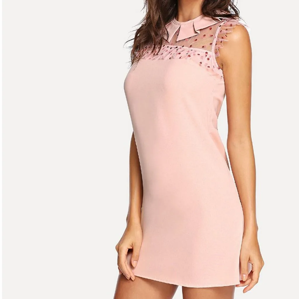 Однотонное кружевное летнее женское платье с рукавами бабочками облегающее и