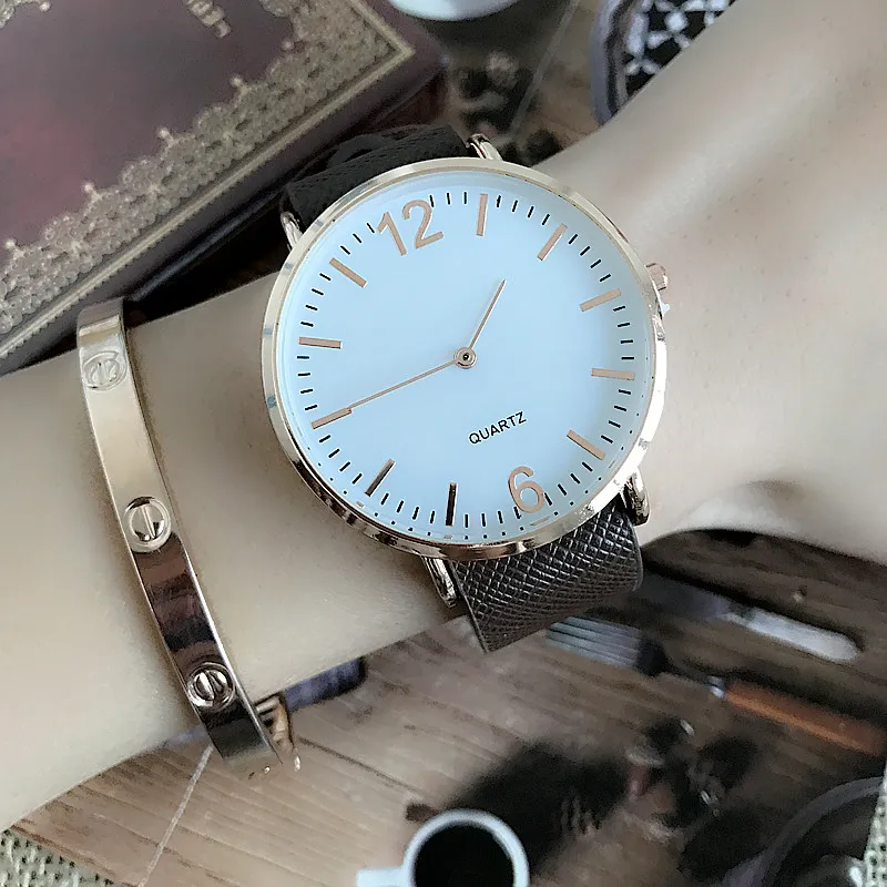 Новинка 2017 модные женские кварцевые часы с ультратонким циферблатом и кожаным