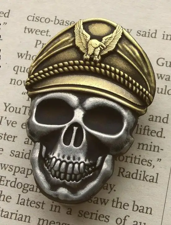 Роскошный скелет офицер мотоцикл Клуб значок череп орел крыло брошки для