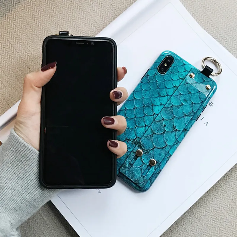 FTAIDKJ For iPhone XR Case Fish Scale Lingge Wrist Strap Phone XS Max X 7 6 6S 8 Plus Back Cover Soft TPU Capa |