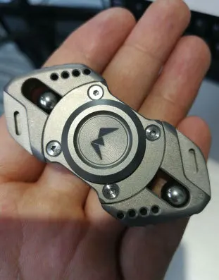 Titanium snake Ремесла скульптура питона двойной лист Спиннер запястье гироскоп с точки спирали палец Edc взрослых Антистресс игрушка забавный - Цвет: Titanium snake