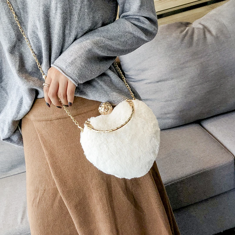 

NYHED New Minaudiere Evening Bags For Women 2018 Winter Heart Box Party Chains Handbags Lady Plush Pouch