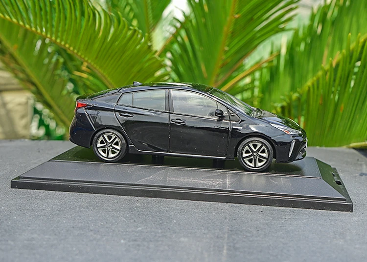 Оригинальная фабричная 1:30 TOYOTA PRIUS PHV игрушечная машинка из сплава, игрушки для детей, литая модель автомобиля, подарок на день рождения
