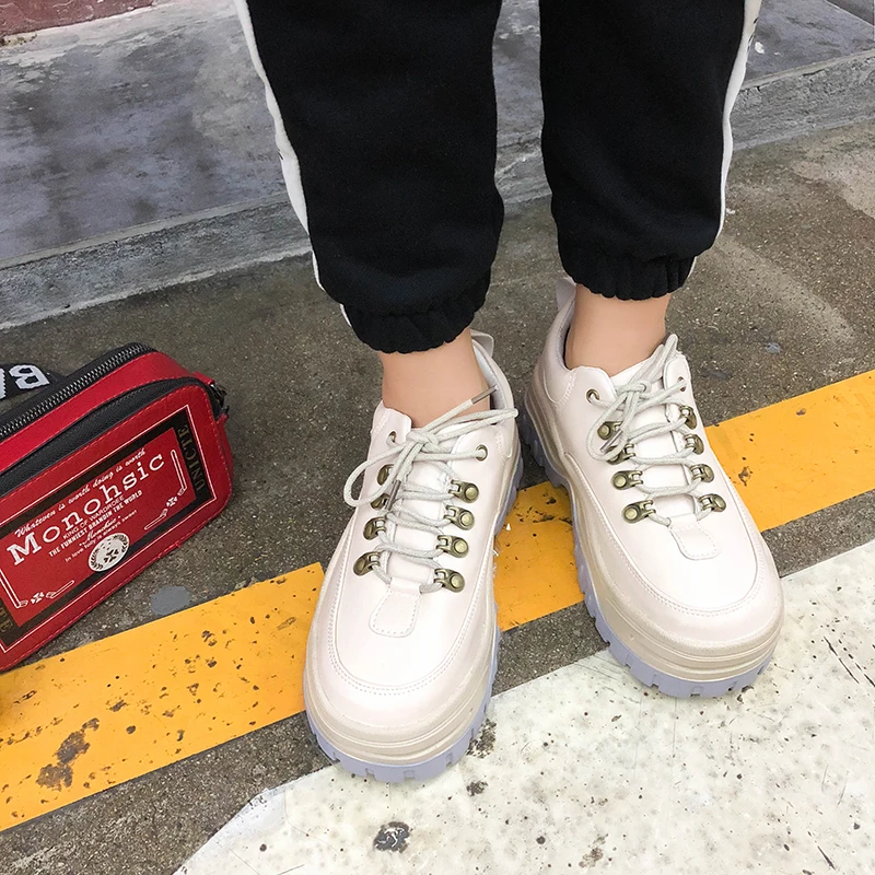 Весенняя модная женская повседневная обувь удобная на платформе женские