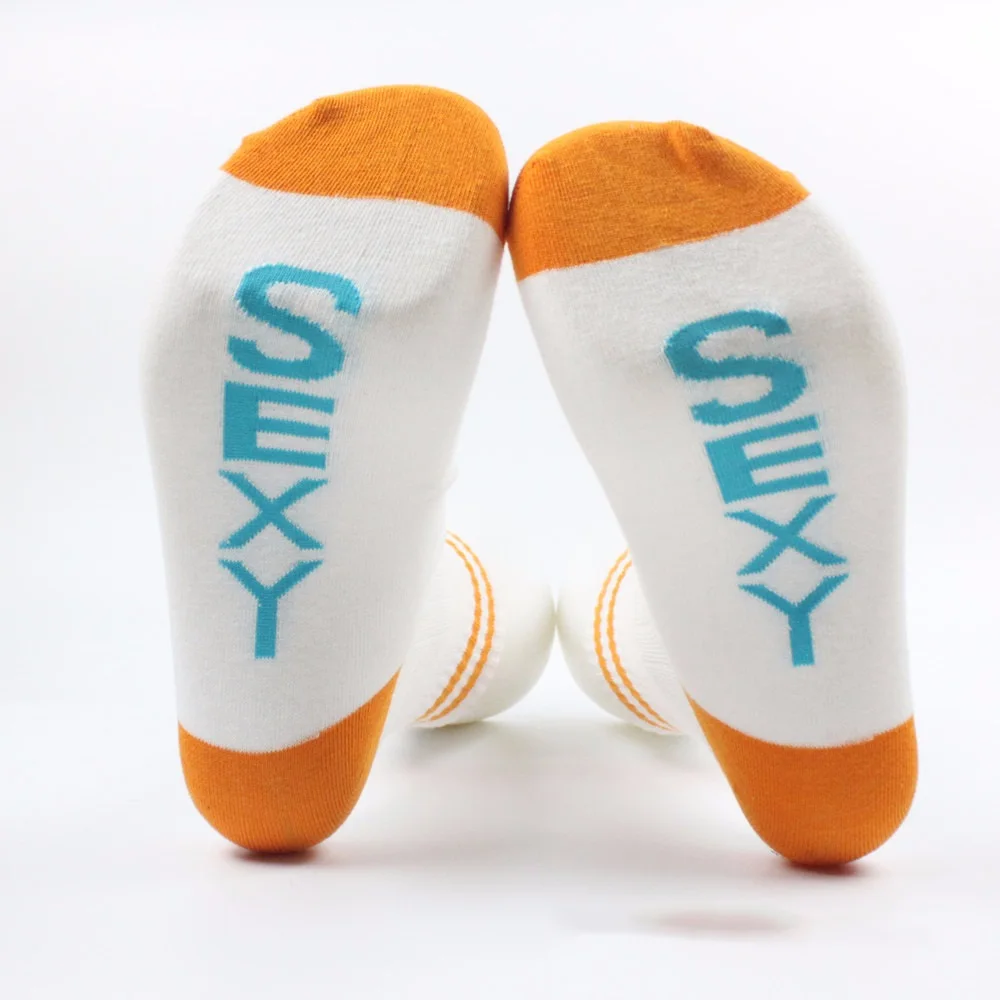 Chaplin CHAOZHU/женские модные креативные забавные носки, подарок на день рождения, Sox If You can Read, эта серия, носки для девочек с буквенной подошвой Kiss Me - Цвет: Chaplin