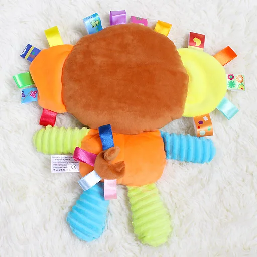 Детские игрушки погремушки соска кукла плюшевая детская подушка животные руки