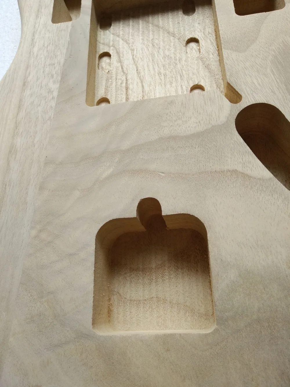 Новый корпус электрогитары незавершенный Чешский бас гитара Корпус из дерева