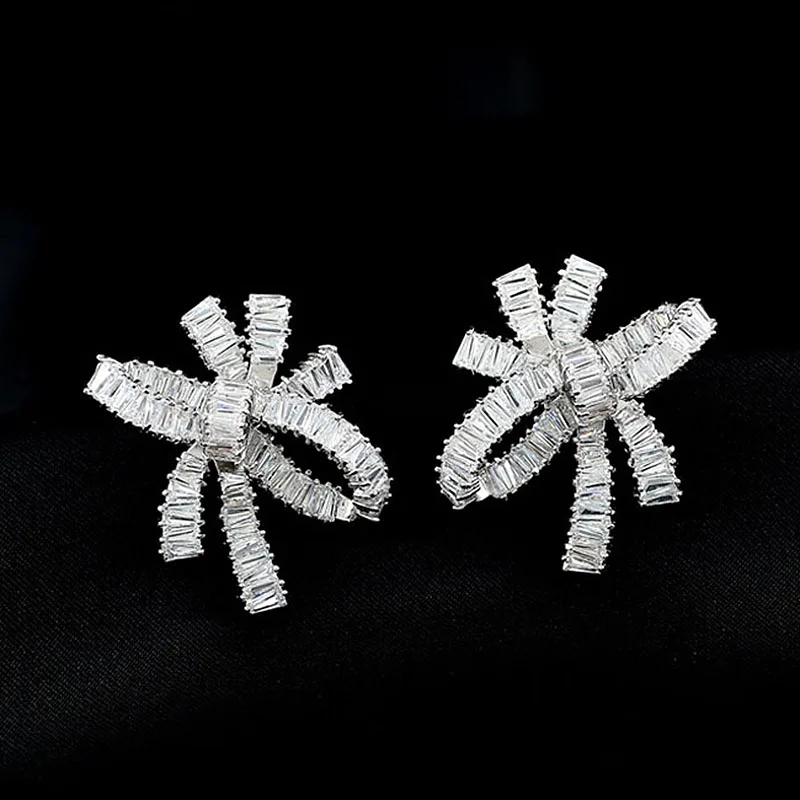 Роскошные серьги-гвоздики белого и золотого цвета с большим бантом для женщин