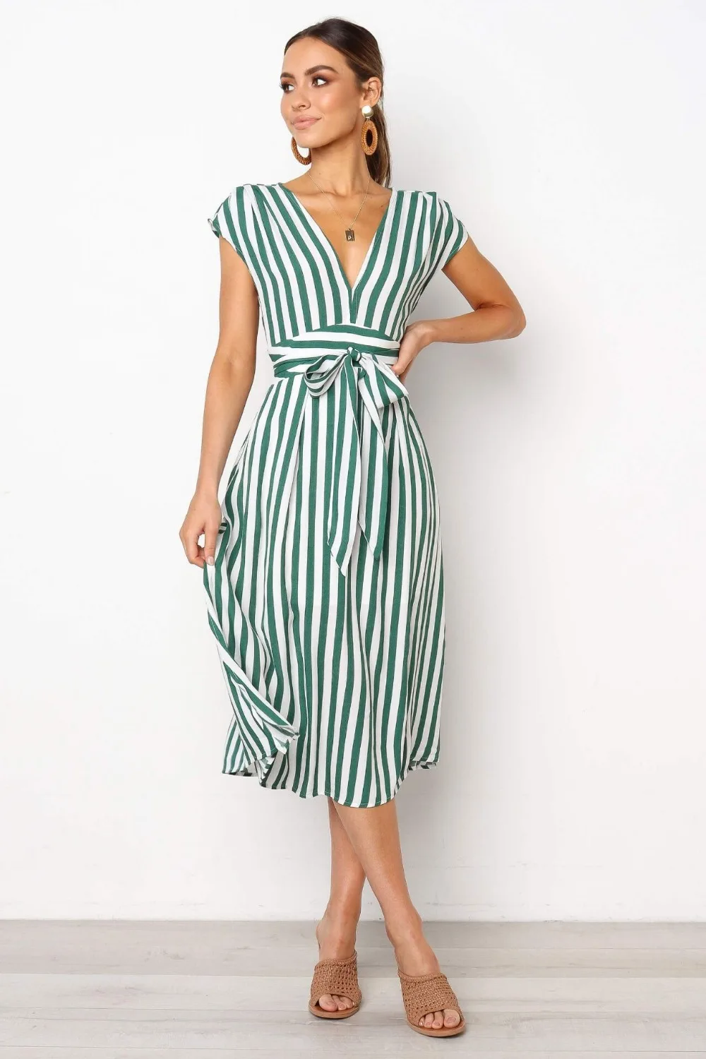 2019 Spring and summer new women's dress V-neck belt slim striped | Женская одежда