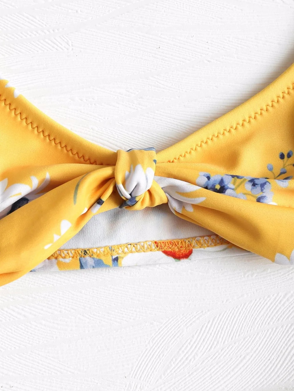 Узел Дейзи печати Cupshe маленьких бикини с маргаритками комплект Для женщин Летний