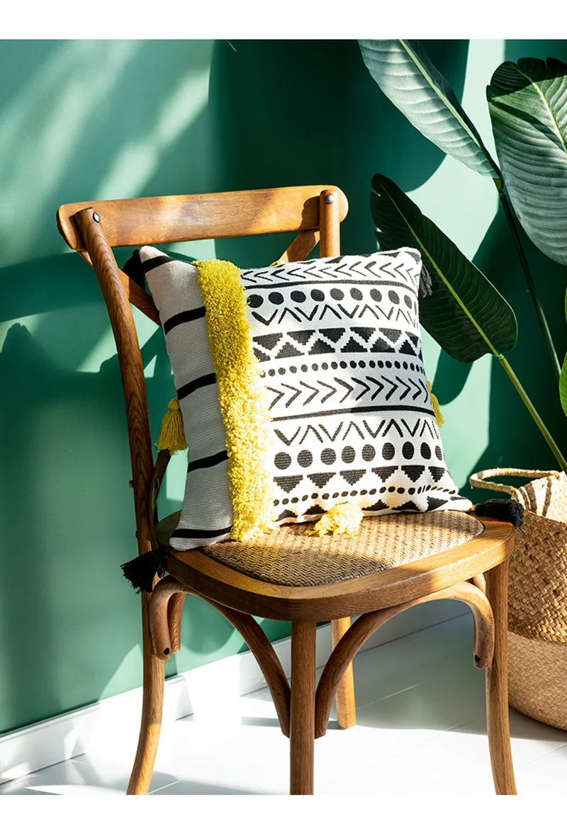 Cojines decorativos para sofa Morocco Геометрическая черно-белая пушистая наволочка с кисточкой Рождественский чехол для подушки