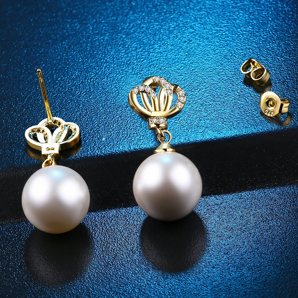 Wholesale fashion style sterling silver jewelry yellow gold plated crown shaped stud earrings for women with pearl and cz stone | Украшения