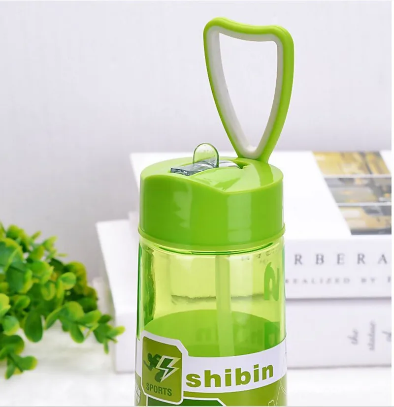 BPA Free Спортивная бутылка для воды с откидной соломой спортзала йоги гольфа